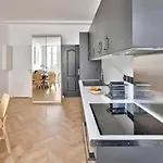Le Marais Paris - 3 Bedrooms, 2 Bathrooms, 2Wc